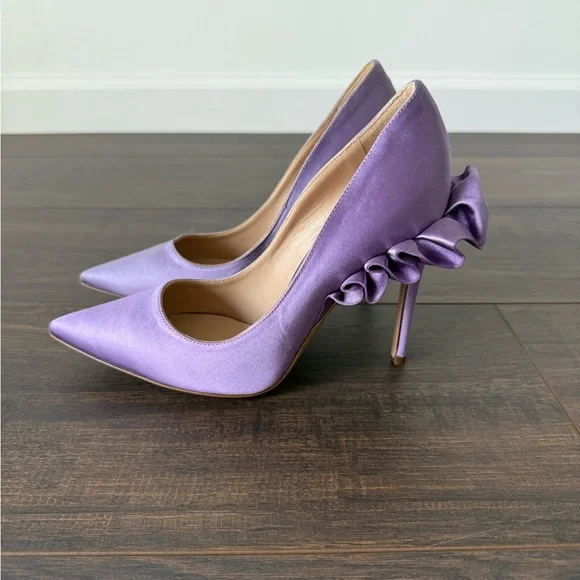 Andrea Wazen Rouches 105MM Satin Pumps